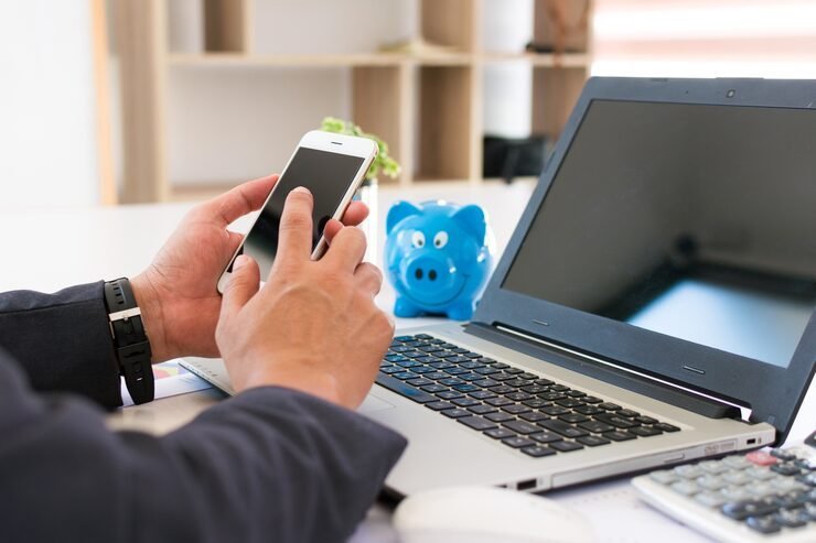 Make money online by testing websites and mobile apps from home